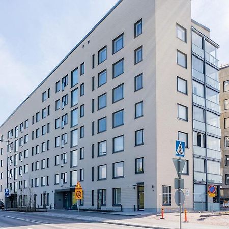 Cozy Apartment Right Next To Metro Station エスポー エクステリア 写真